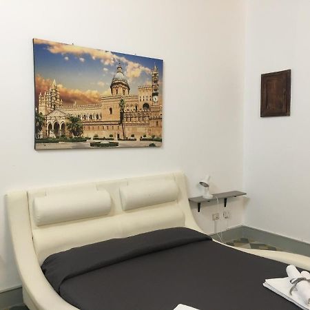 Le Stanze Di Regina Margherita Hotel Palermo Exterior foto